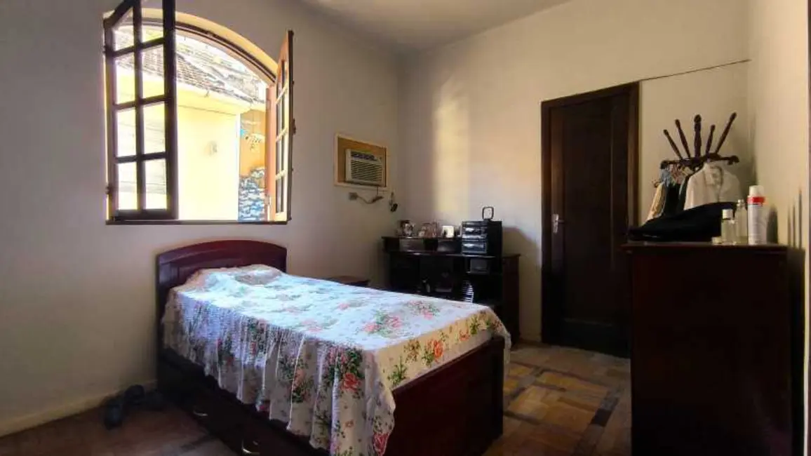 Foto 6 de Casa com 7 quartos à venda, 350m2 em Rio De Janeiro - RJ