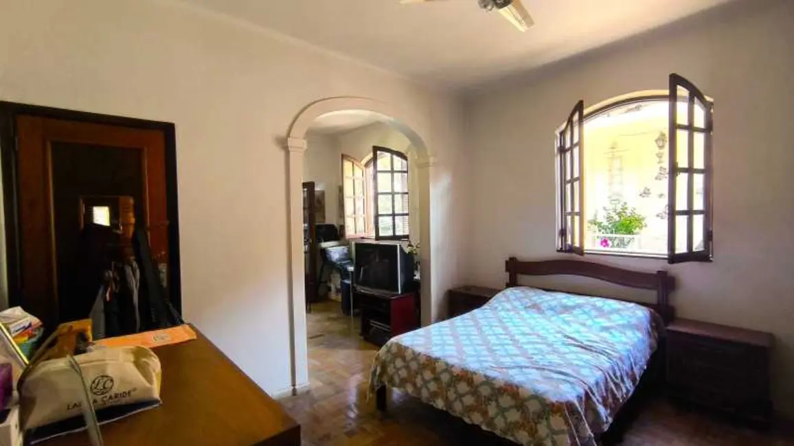 Foto 4 de Casa com 7 quartos à venda, 350m2 em Rio De Janeiro - RJ