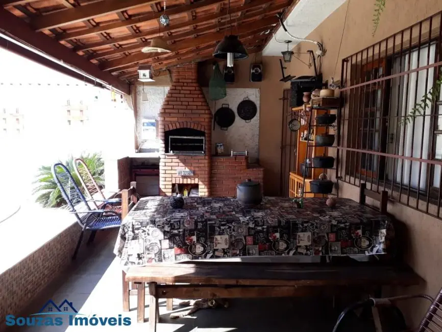 Foto 2 de Casa com 3 quartos à venda, 318m2 em Vila Valparaíso, Santo Andre - SP