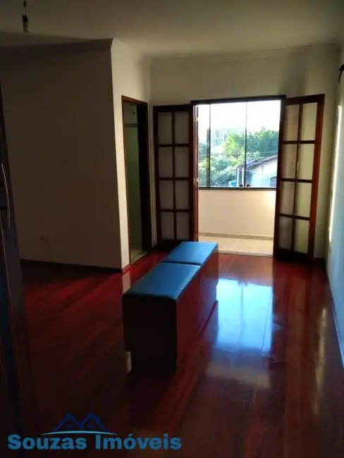 Foto 2 de Sobrado com 3 quartos à venda, 181m2 em Vila Scarpelli, Santo Andre - SP