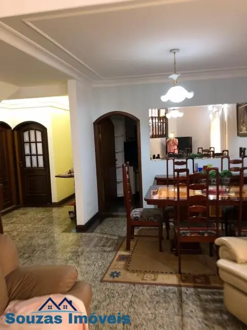 Casa com 3 quartos à venda, 324m2 em Campestre, Santo Andre - SP - imagem 1 Foto 1 de Casa com 3 quartos à venda, 324m2 em Campestre, Santo Andre - SP