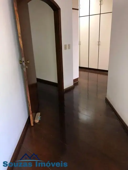 Casa com 3 quartos à venda, 324m2 em Campestre, Santo Andre - SP - imagem 2 Foto 2 de Casa com 3 quartos à venda, 324m2 em Campestre, Santo Andre - SP