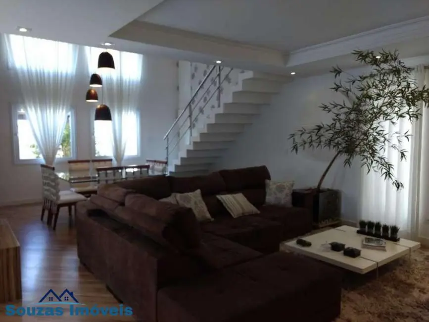 Foto 2 de Sobrado com 4 quartos à venda, 348m2 em Jardim, Santo Andre - SP