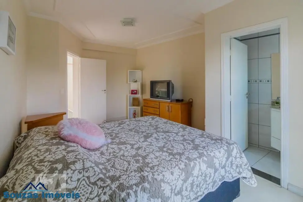 Sobrado com 3 quartos à venda, 340m2 em Paraíso, Santo Andre - SP - imagem 8 Foto 8 de Sobrado com 3 quartos à venda, 340m2 em Paraíso, Santo Andre - SP