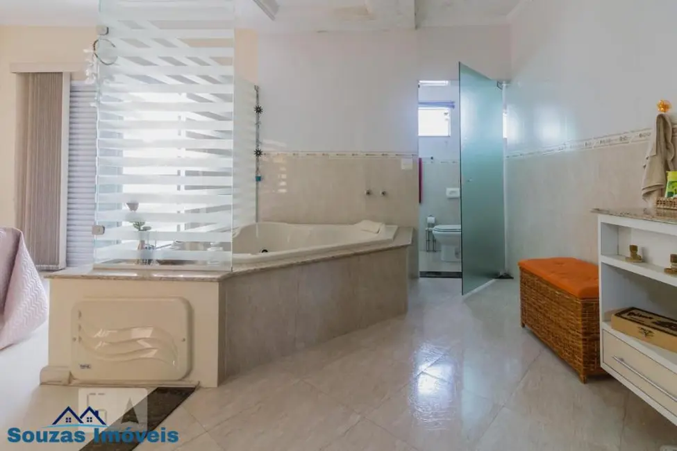Sobrado com 3 quartos à venda, 340m2 em Paraíso, Santo Andre - SP - imagem 7 Foto 7 de Sobrado com 3 quartos à venda, 340m2 em Paraíso, Santo Andre - SP