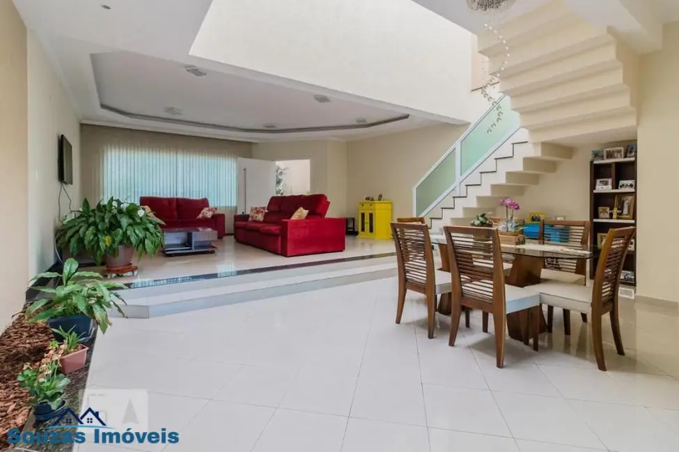 Sobrado com 3 quartos à venda, 340m2 em Paraíso, Santo Andre - SP - imagem 2 Foto 2 de Sobrado com 3 quartos à venda, 340m2 em Paraíso, Santo Andre - SP