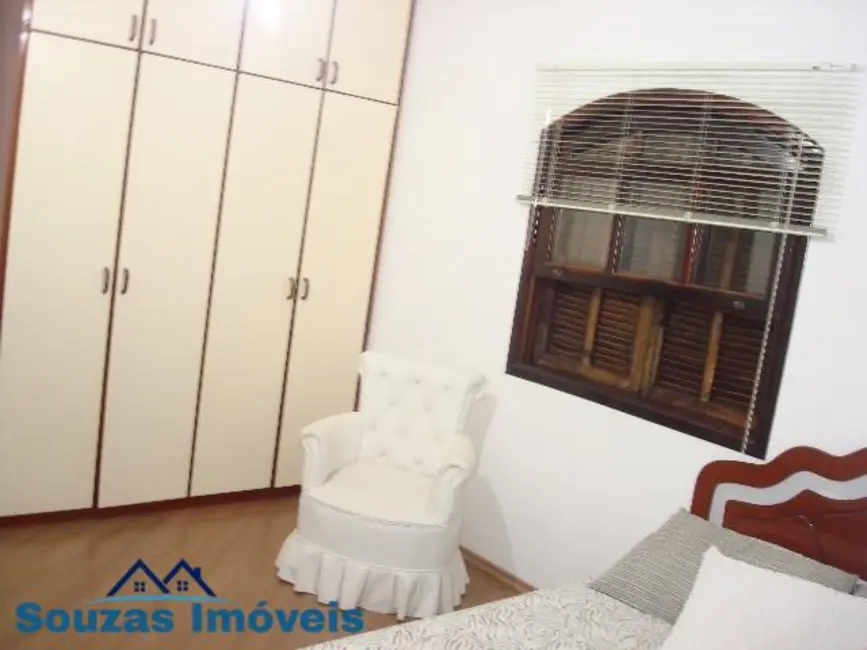 Foto 4 de Sobrado com 4 quartos à venda, 340m2 em Jardim Santo Antônio, Santo Andre - SP