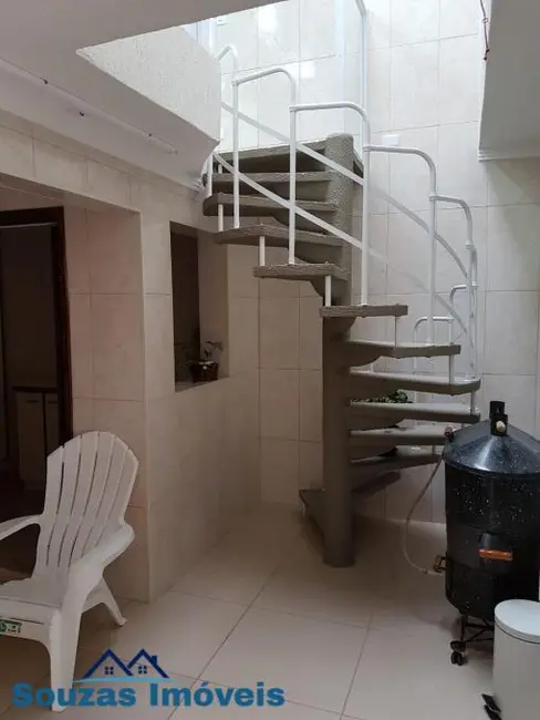 Foto 3 de Sobrado com 3 quartos à venda, 260m2 em Parque Capuava, Santo Andre - SP