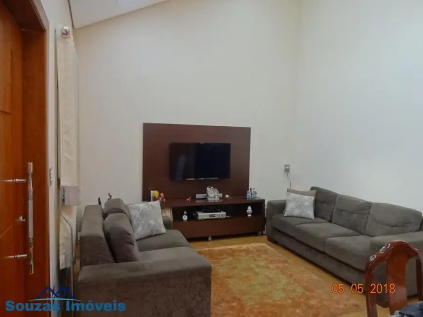 Foto 1 de Sobrado com 3 quartos à venda, 165m2 em Campestre, Santo Andre - SP