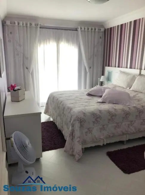 Sobrado com 4 quartos à venda, 204m2 em Parque Novo Oratório, Santo Andre - SP - imagem 6 Foto 6 de Sobrado com 4 quartos à venda, 204m2 em Parque Novo Oratório, Santo Andre - SP