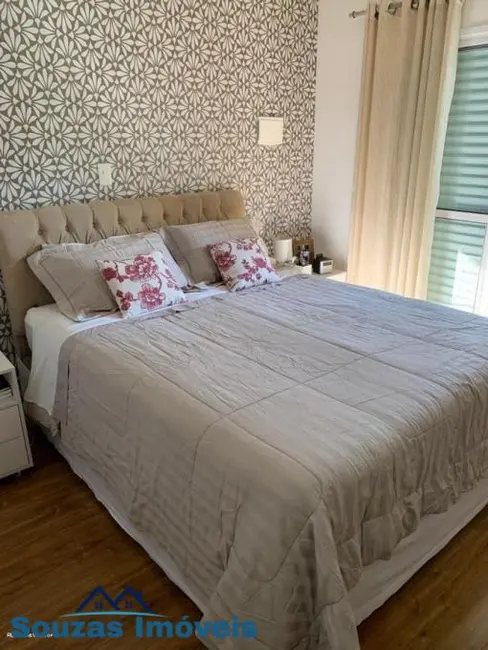 Foto 3 de Sobrado com 4 quartos à venda, 214m2 em Vila Alice, Santo Andre - SP