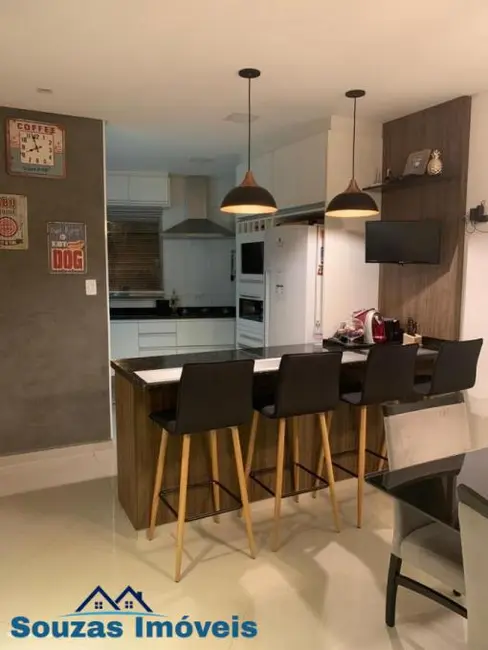 Foto 2 de Sobrado com 4 quartos à venda, 214m2 em Vila Alice, Santo Andre - SP