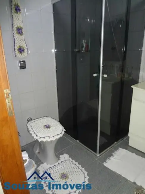 Foto 4 de Sobrado com 4 quartos à venda, 259m2 em Vila Clarice, Santo Andre - SP