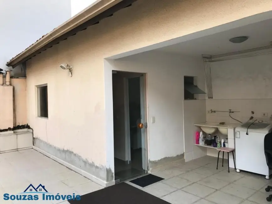 Sobrado com 3 quartos à venda, 247m2 em Jardim, Santo Andre - SP - imagem 6 Foto 6 de Sobrado com 3 quartos à venda, 247m2 em Jardim, Santo Andre - SP