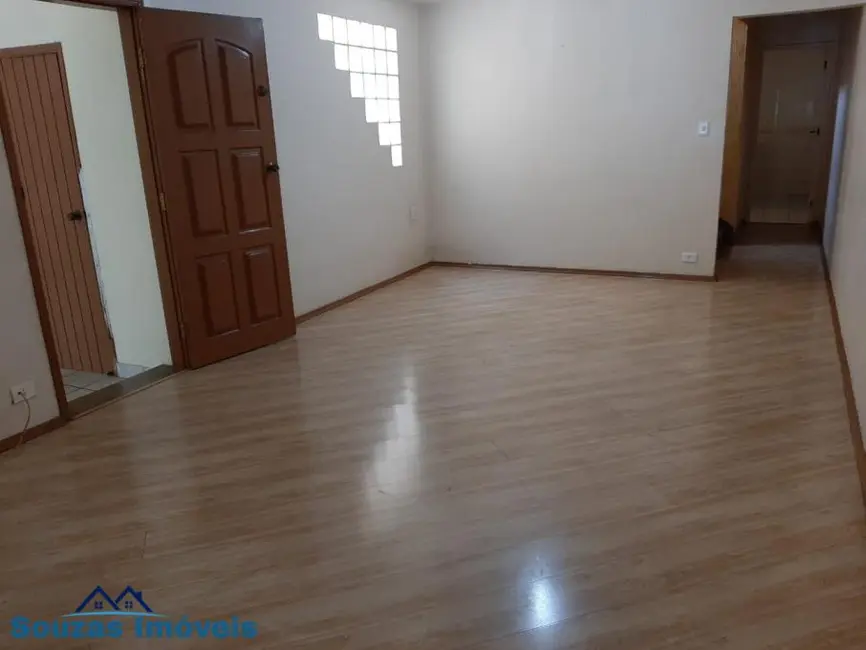 Sobrado com 3 quartos à venda, 193m2 em Jardim, Santo Andre - SP - imagem 3 Foto 3 de Sobrado com 3 quartos à venda, 193m2 em Jardim, Santo Andre - SP