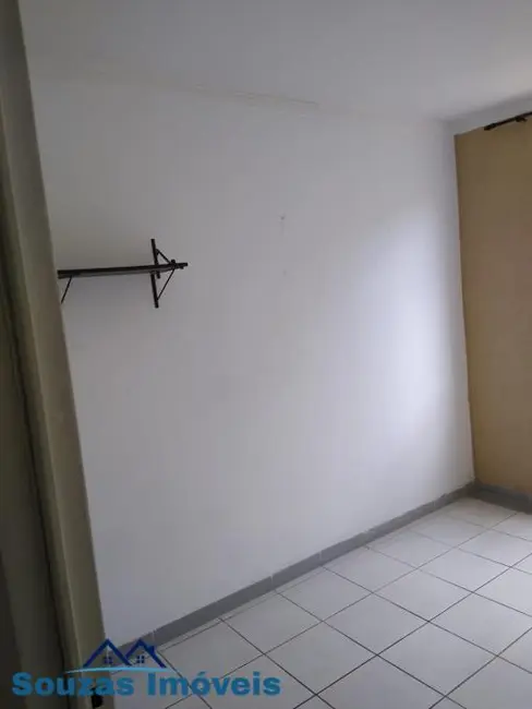 Foto 4 de Apartamento com 2 quartos para alugar, 49m2 em Jardim Santo André, Santo Andre - SP