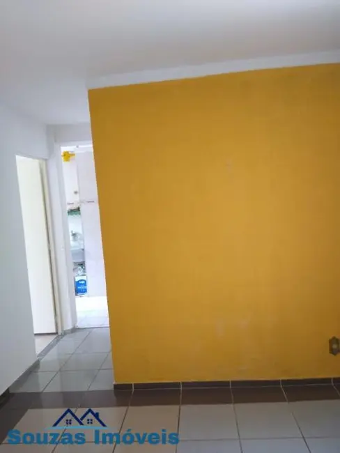 Foto 2 de Apartamento com 2 quartos para alugar, 49m2 em Jardim Santo André, Santo Andre - SP