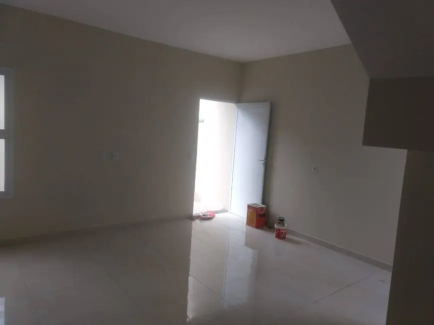 Foto 3 de Sobrado com 2 quartos à venda, 110m2 em Vila Tupi, Varzea Paulista - SP