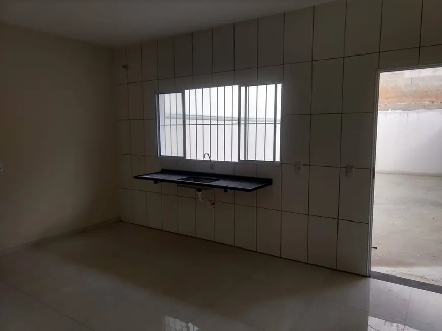 Foto 4 de Sobrado com 2 quartos à venda, 110m2 em Vila Tupi, Varzea Paulista - SP