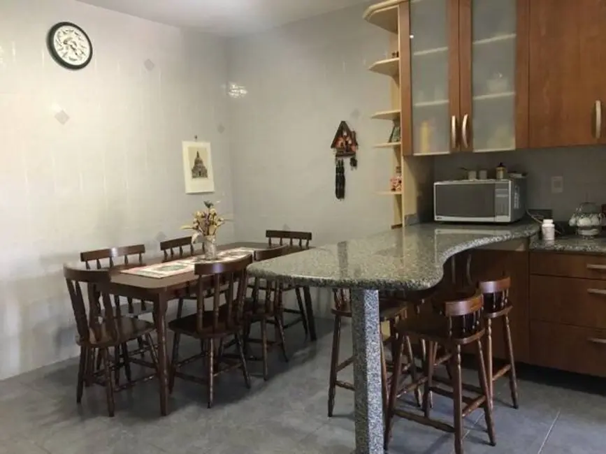 Foto 1 de Casa com 3 quartos à venda, 250m2 em Ieiri, Varzea Paulista - SP