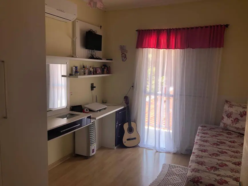 Foto 6 de Sobrado com 2 quartos à venda, 205m2 em Roseira, Jundiai - SP