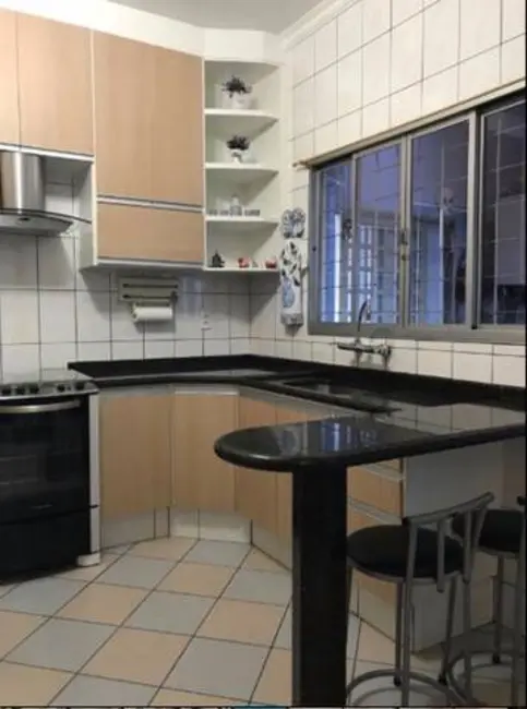 Foto 4 de Casa com 3 quartos à venda, 223m2 em Parque Cidade Jardim, Jundiai - SP