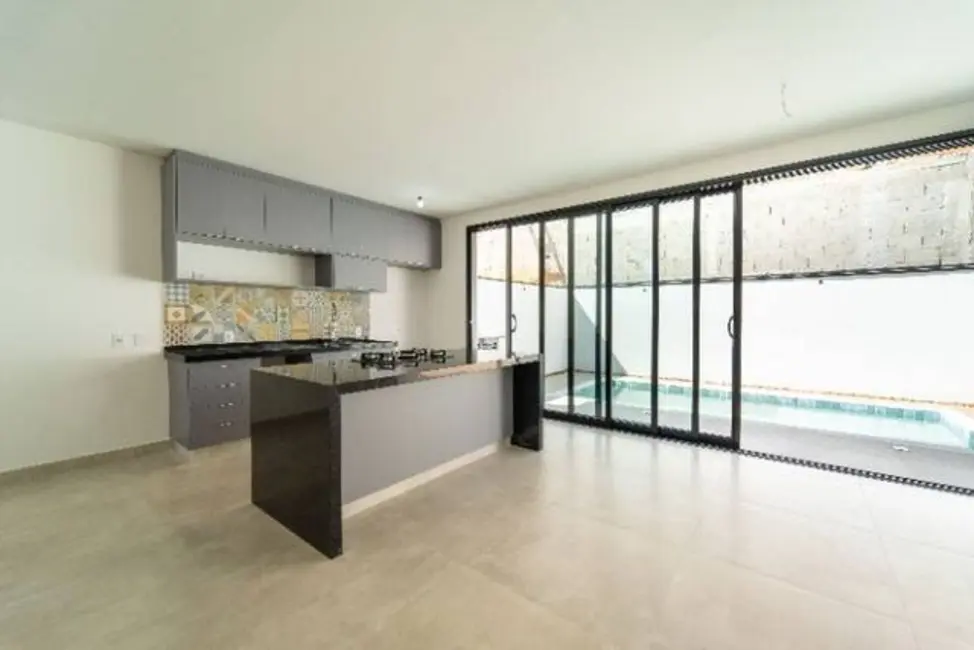 Casa de Condomínio com 4 quartos à venda, 215m2 em Recanto Quarto Centenário, Jundiai - SP - imagem 4 Foto 4 de Casa de Condomínio com 4 quartos à venda, 215m2 em Recanto Quarto Centenário, Jundiai - SP