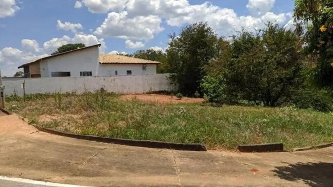 Foto 1 de Terreno / Lote à venda, 255m2 em Itupeva - SP