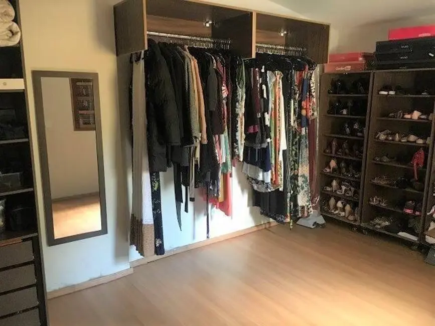 Foto 9 de Chácara com 5 quartos à venda, 3000m2 em Sítio do Mursa, Varzea Paulista - SP