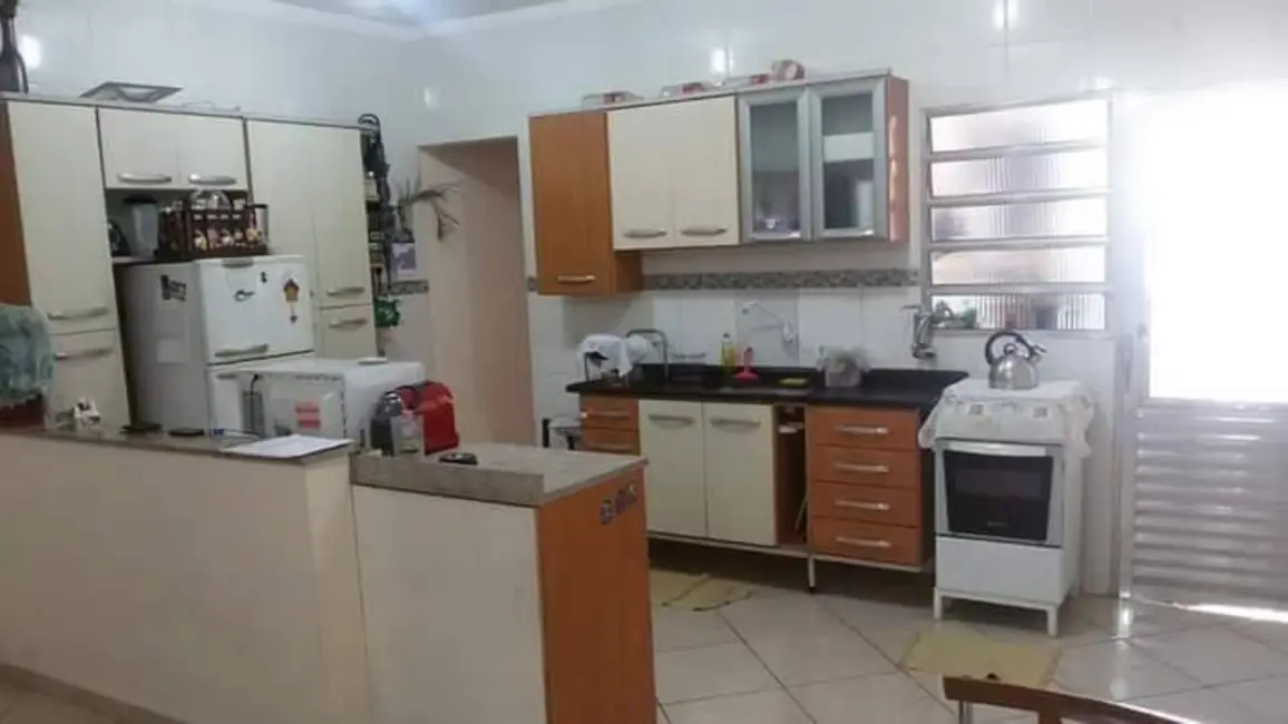 Foto 2 de Casa com 3 quartos à venda, 129m2 em Vila Marajó, Varzea Paulista - SP