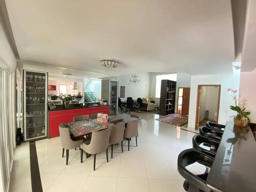 Casa de Condomínio com 5 quartos à venda, 1440m2 em Itupeva - SP - imagem 4 Foto 4 de Casa de Condomínio com 5 quartos à venda, 1440m2 em Itupeva - SP