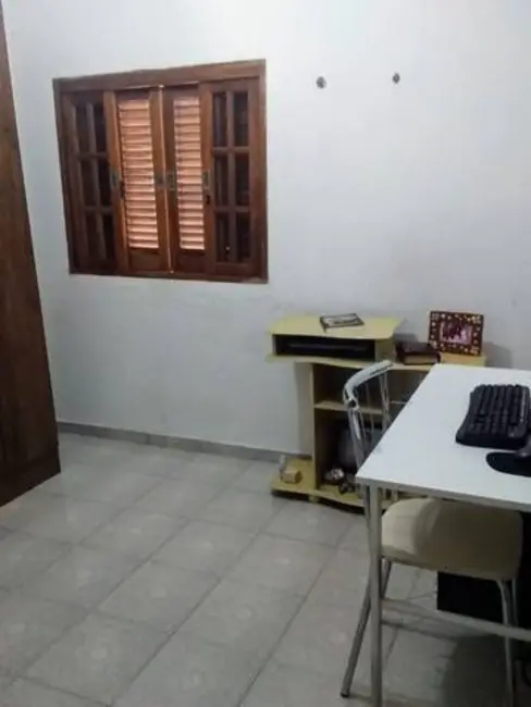 Casa com 3 quartos à venda, 278m2 em Jardim Santhiago, Campo Limpo Paulista - SP - imagem 6 Foto 6 de Casa com 3 quartos à venda, 278m2 em Jardim Santhiago, Campo Limpo Paulista - SP