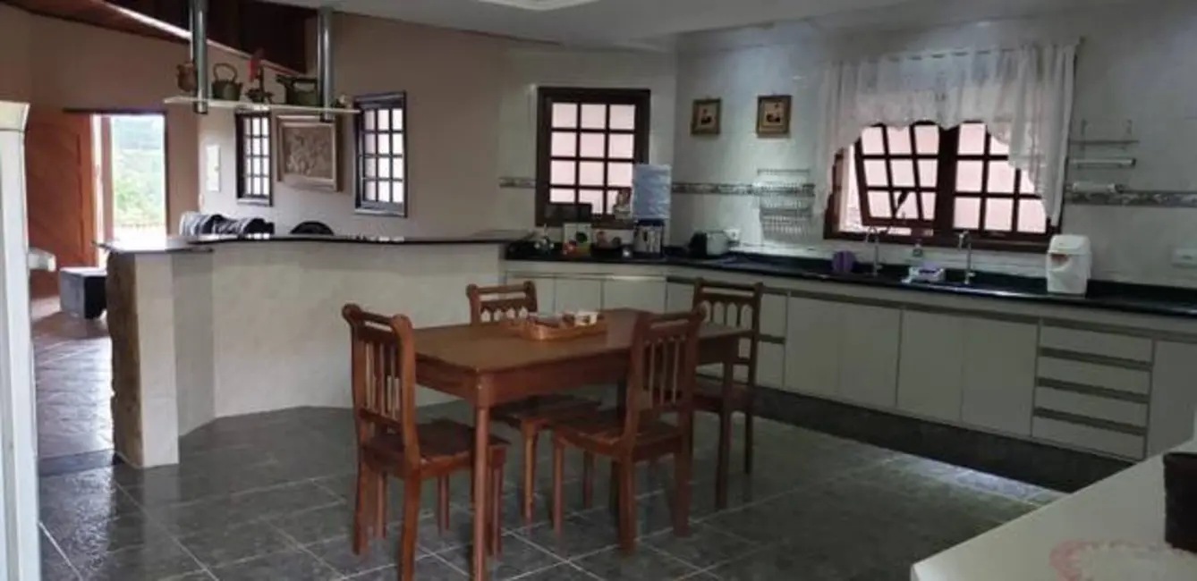 Foto 3 de Casa com 3 quartos à venda, 425m2 em Ville Saint James II, Campo Limpo Paulista - SP