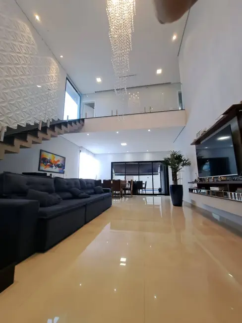 Foto 1 de Casa de Condomínio com 3 quartos à venda, 220m2 em Itupeva - SP