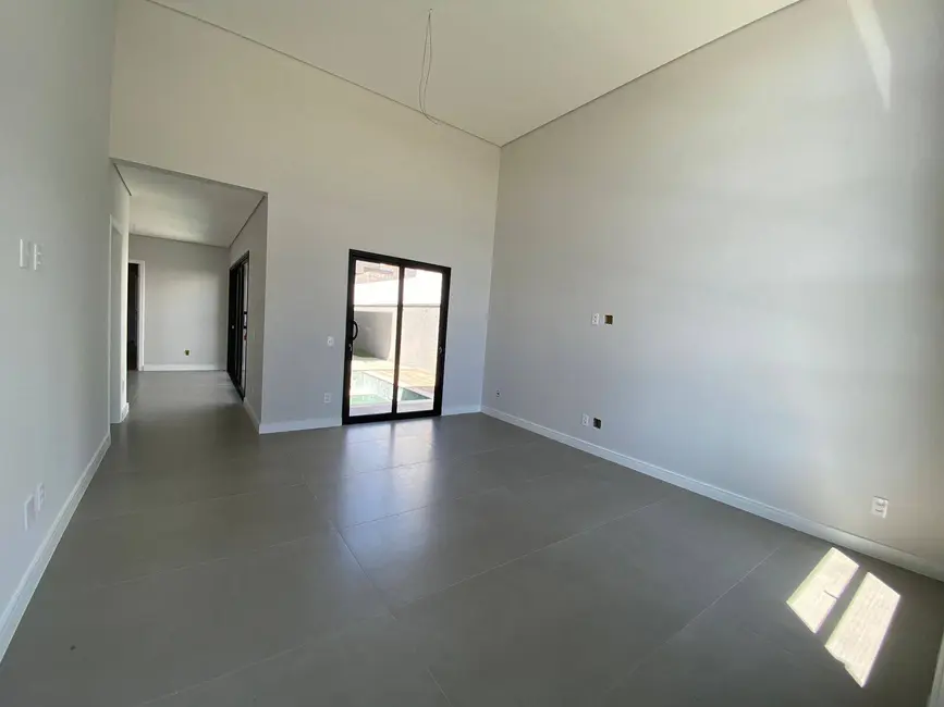 Foto 2 de Casa de Condomínio com 3 quartos à venda, 154m2 em Itupeva - SP