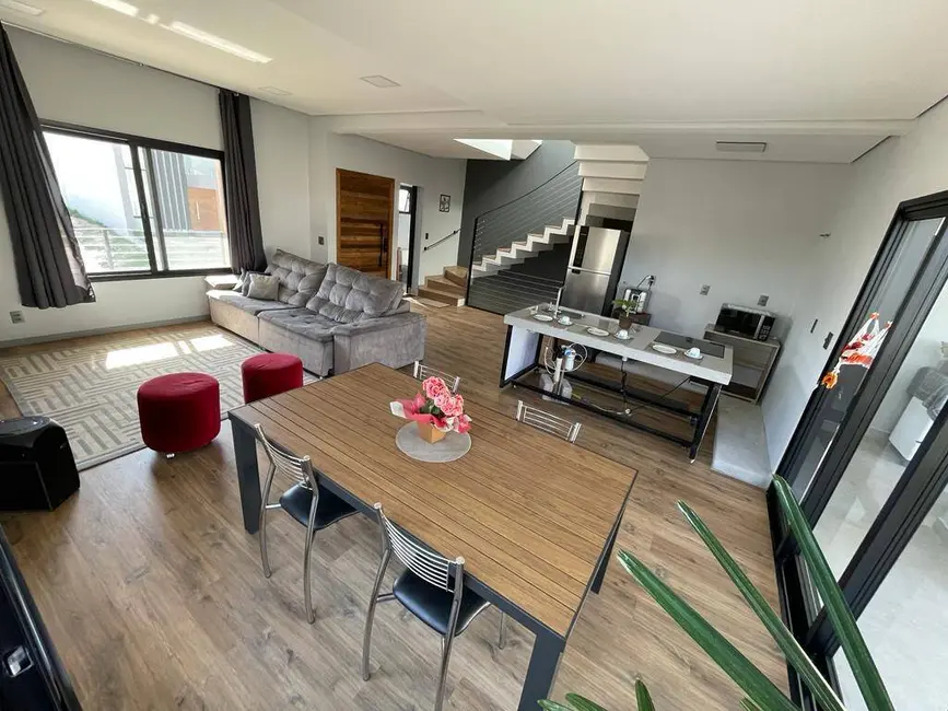 Casa de Condomínio com 3 quartos à venda, 248m2 em Recanto Quarto Centenário, Jundiai - SP - imagem 3 Foto 3 de Casa de Condomínio com 3 quartos à venda, 248m2 em Recanto Quarto Centenário, Jundiai - SP