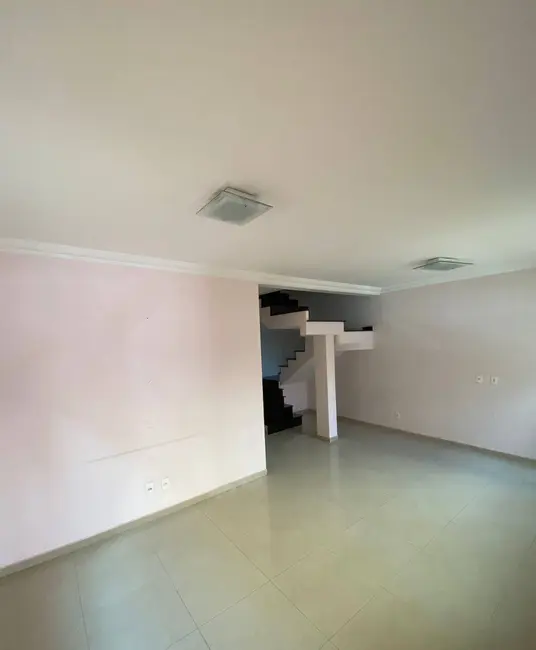 Sobrado com 3 quartos à venda, 205m2 em Jardim Marambaia, Jundiai - SP - imagem 7 Foto 7 de Sobrado com 3 quartos à venda, 205m2 em Jardim Marambaia, Jundiai - SP