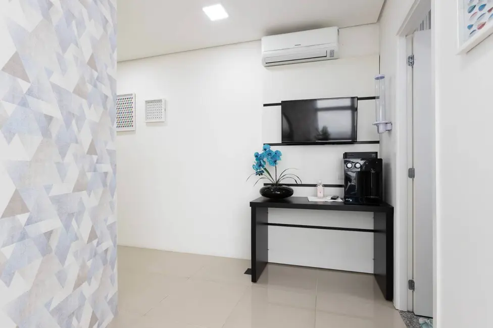 Foto 9 de Sala Comercial à venda, 40m2 em Chácara Urbana, Jundiai - SP