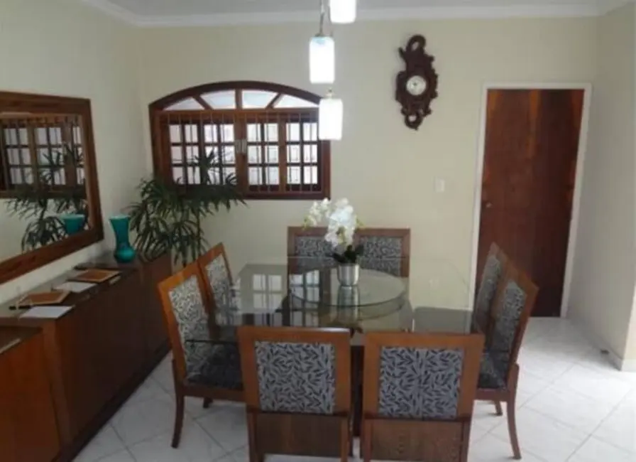 Casa com 3 quartos à venda, 223m2 em Vila Vianelo, Jundiai - SP - imagem 8 Foto 8 de Casa com 3 quartos à venda, 223m2 em Vila Vianelo, Jundiai - SP