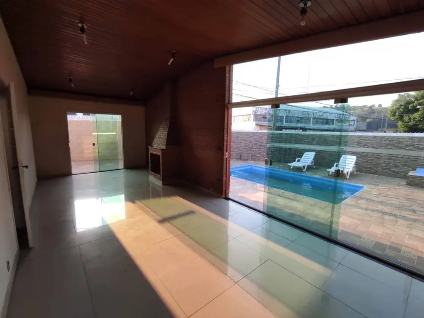 Foto 2 de Casa com 3 quartos para alugar, 200m2 em Vila Liberdade, Jundiai - SP