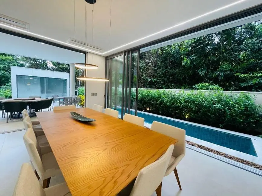 Casa com 6 quartos à venda, 450m2 em Bertioga - SP - imagem 5 Foto 5 de Casa com 6 quartos à venda, 450m2 em Bertioga - SP