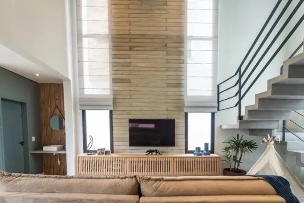 Casa de Condomínio com 3 quartos à venda, 215m2 em Itupeva - SP - imagem 2 Foto 2 de Casa de Condomínio com 3 quartos à venda, 215m2 em Itupeva - SP