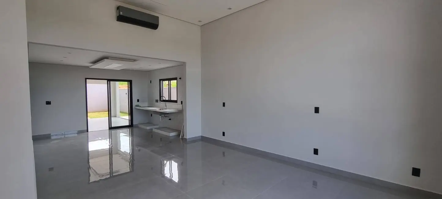 Casa com 3 quartos à venda, 165m2 em Itupeva - SP - imagem 2 Foto 2 de Casa com 3 quartos à venda, 165m2 em Itupeva - SP