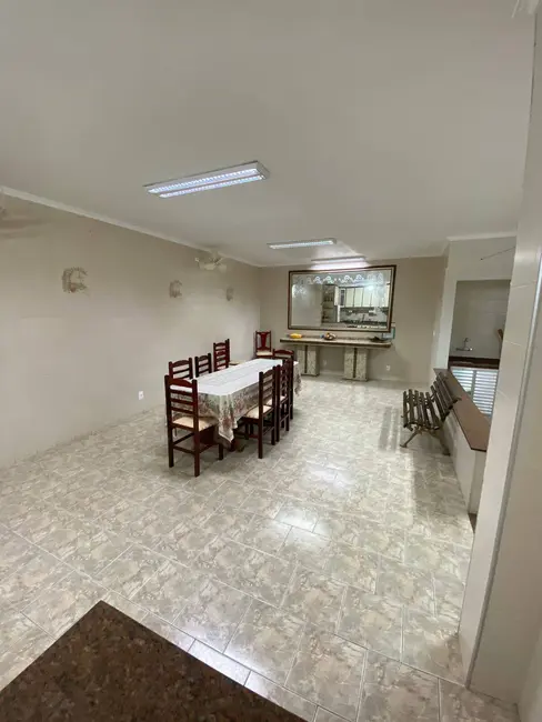 Sobrado com 5 quartos para alugar, 350m2 em Parque Centenário, Jundiai - SP - imagem 4 Foto 4 de Sobrado com 5 quartos para alugar, 350m2 em Parque Centenário, Jundiai - SP