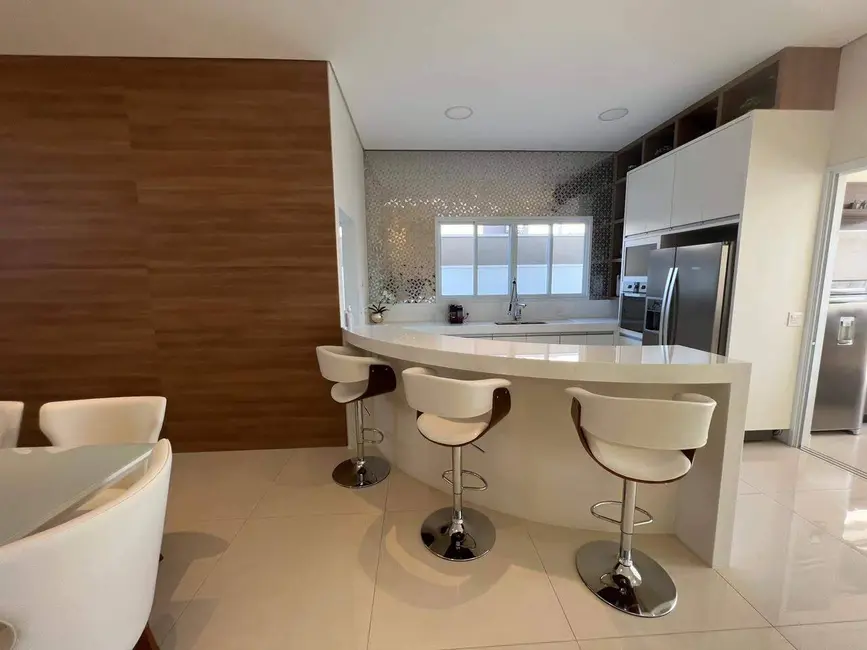 Foto 5 de Casa de Condomínio com 3 quartos à venda, 260m2 em Jundiai - SP