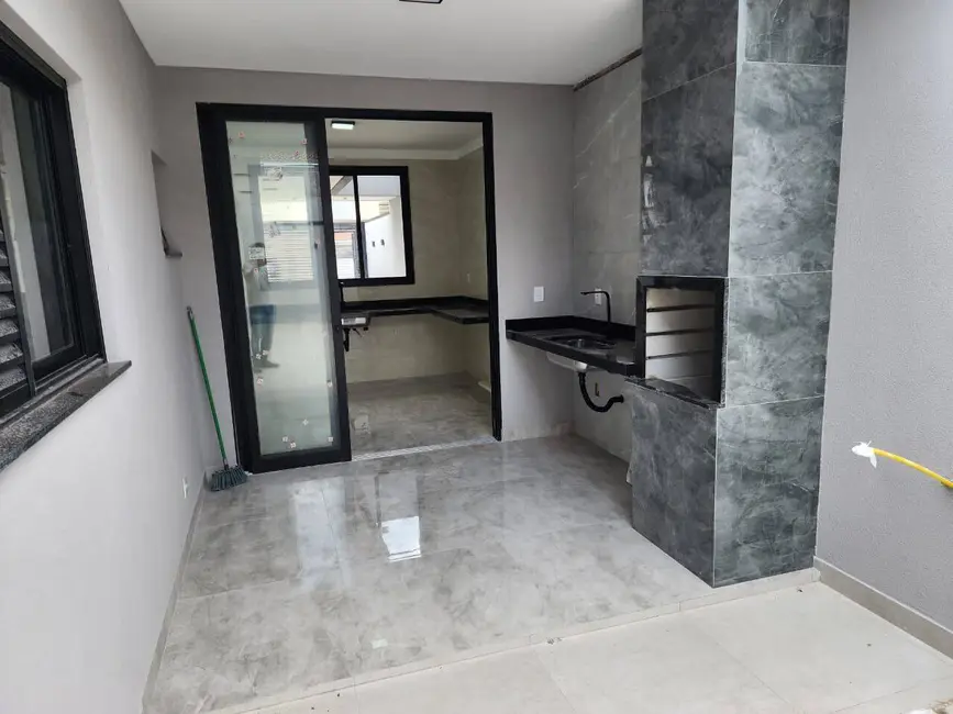 Casa com 3 quartos à venda, 125m2 em Jardim Marambaia II, Jundiai - SP - imagem 2 Foto 2 de Casa com 3 quartos à venda, 125m2 em Jardim Marambaia II, Jundiai - SP