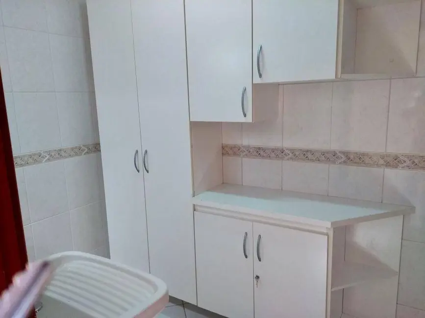 Sobrado com 3 quartos à venda, 200m2 em Jardim Sarapiranga, Jundiai - SP - imagem 5 Foto 5 de Sobrado com 3 quartos à venda, 200m2 em Jardim Sarapiranga, Jundiai - SP
