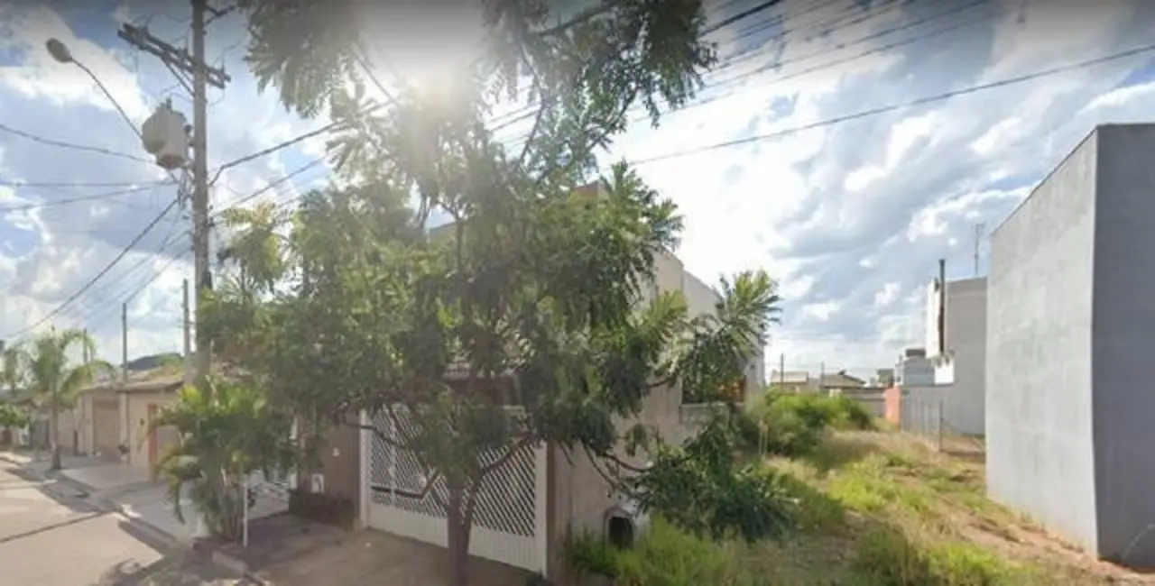 Foto 1 de Terreno / Lote à venda, 240m2 em Itupeva - SP