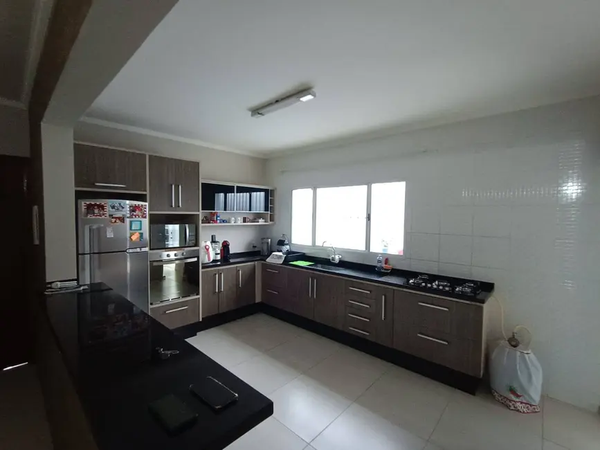 Foto 2 de Casa com 3 quartos à venda, 220m2 em Itupeva - SP