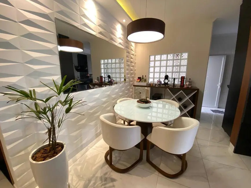 Foto 5 de Casa com 2 quartos à venda, 108m2 em Jundiai - SP